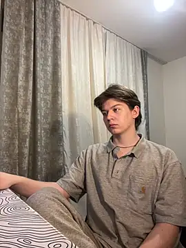 Snapshot of W_N_G_S chatting on 03.03.25 W N G S online show from 03.03.25