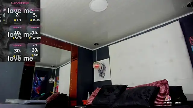 Snapshot of Pandora_Rey2 chatting on 02.17.25 Pandora Rey2 online show from 02.17.25