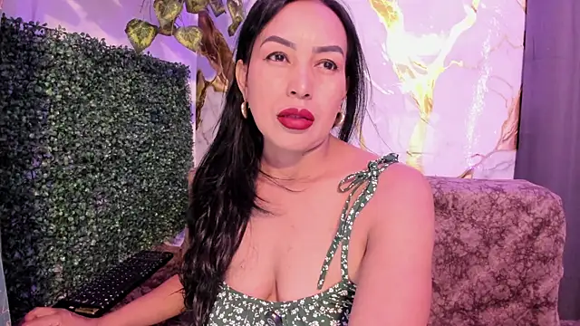 Snapshot of MeleekXXX_ chatting on 07.27.26 MeleekXXX online show from 07.27.26