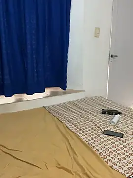 Snapshot of Chloe-antonella chatting on 02.07.25 Chloe-antonella online show from 02.07.25