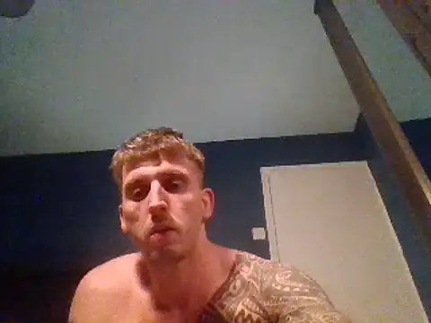 freddie90908 online show from 12.09.24