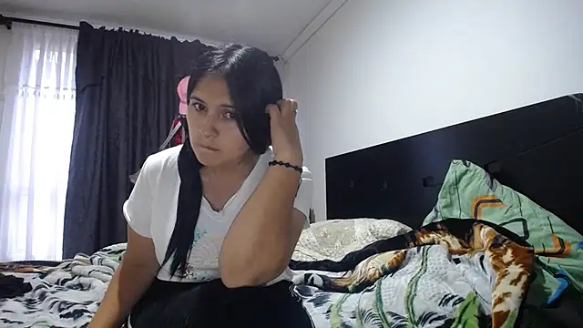 Snapshot of princehermosa44 chatting on 10.24.25 princehermosa44 online show from 10.24.25