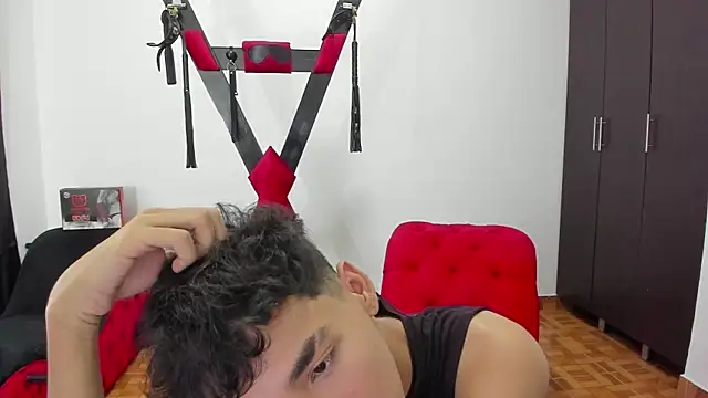 Snapshot of Harry_LatinBoy chatting on 01.08.25 Harry LatinBoy online show from 01.08.25