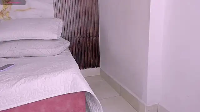 king lovely hornyy online show from 06.19.26