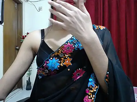 Snapshot of taisina chatting on 03.10.25 taisina online show from 03.10.25