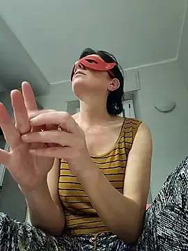 Vagabondainnamorata online show from 12.22.25