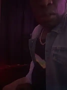 Snapshot of Bignc chatting on 10.18.25 Bignc online show from 10.18.25