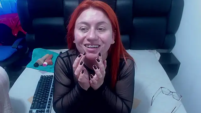 XxMiaSexxyHotxX online show from 11.08.25