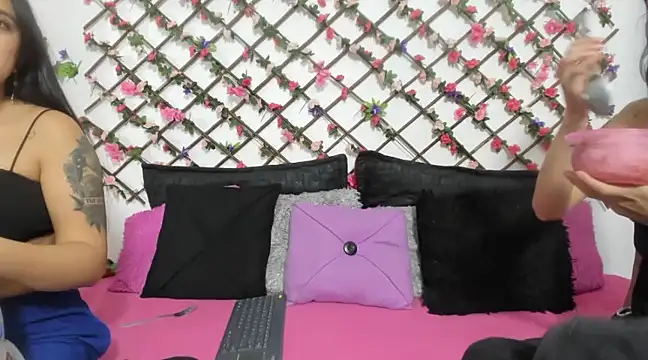 Snapshot of abby_eemily chatting on 03.19.25 abby eemily online show from 03.19.25