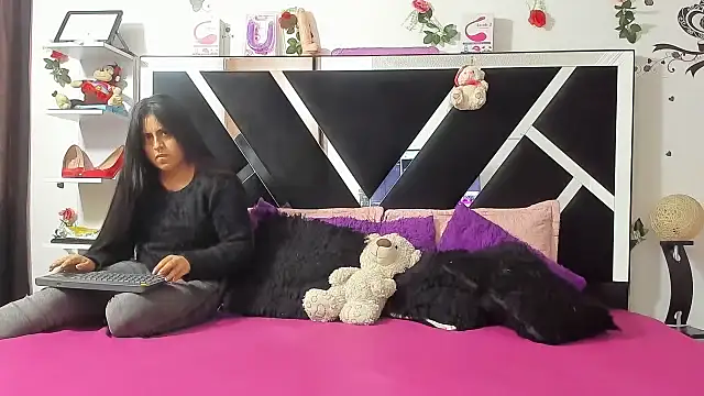 Snapshot of abby_eemily chatting on 09.15.25 abby eemily online show from 09.15.25