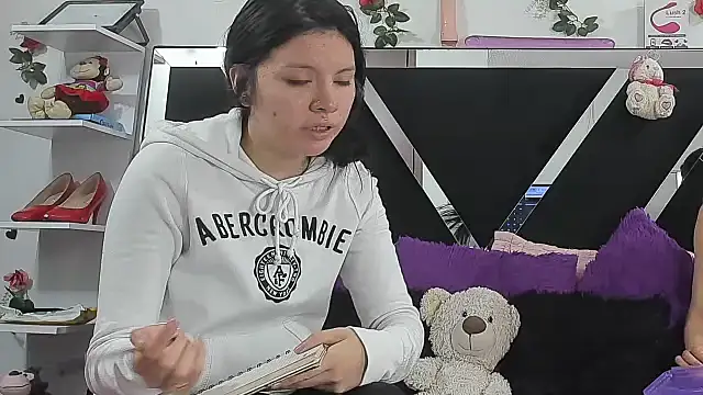 Snapshot of abby_eemily chatting on 09.27.25 abby eemily online show from 09.27.25