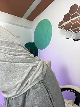 LollaByer online show from 10.02.25