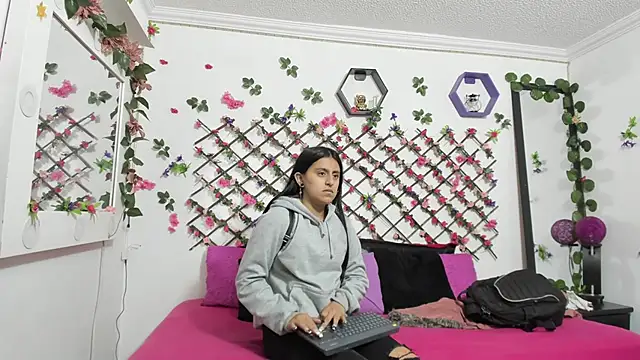 thedream girls online show from 02.24.25