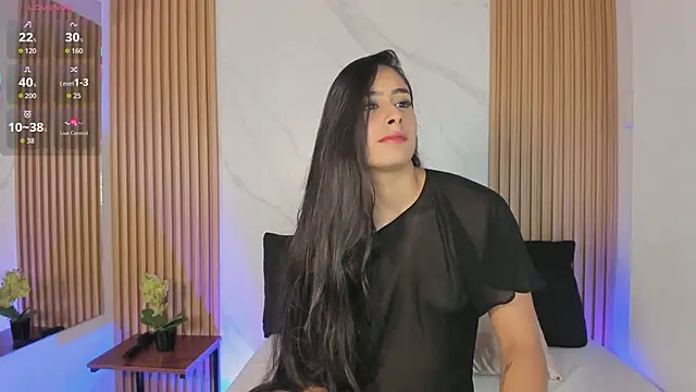 Julia Martinez  online show from 04.10.26