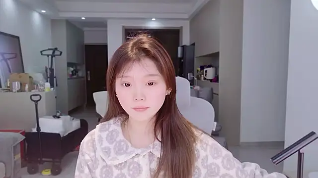 Snapshot of yangyang-1115 chatting on 12.19.25 yangyang-1115 online show from 12.19.25