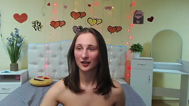 MichelLeee online show from 02.17.25