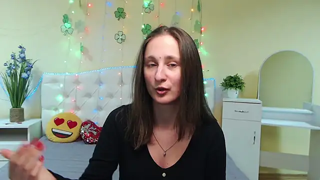 MichelLeee online show from 03.21.25