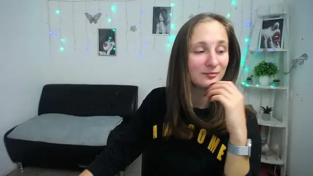 MichelLeee online show from 10.03.25