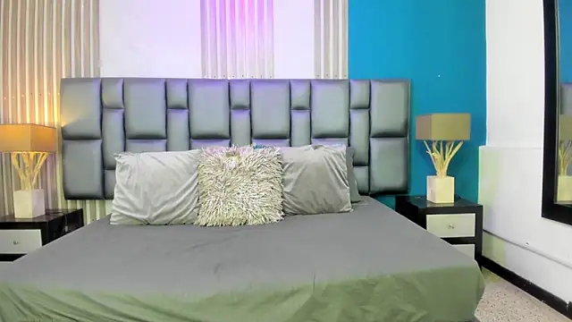 Snapshot of AshleyHill2 chatting on 02.22.25 AshleyHill2 online show from 02.22.25