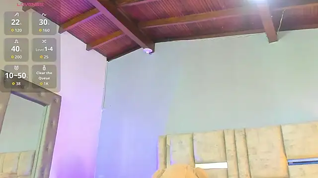 Snapshot of AshleyHill2 chatting on 09.24.25 AshleyHill2 online show from 09.24.25