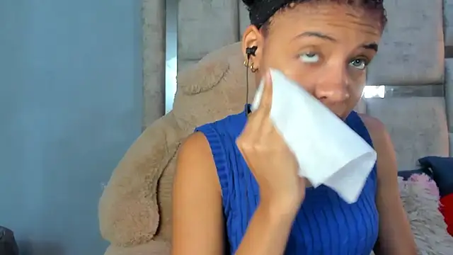 Snapshot of AshleyHill2 chatting on 09.27.25 AshleyHill2 online show from 09.27.25