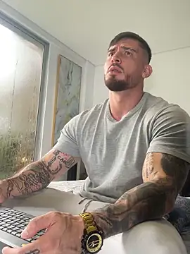 DimitriSullivan  online show from 02.02.26