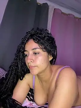 Snapshot of Lady_Rey chatting on 11.04.25 Lady Rey online show from 11.04.25