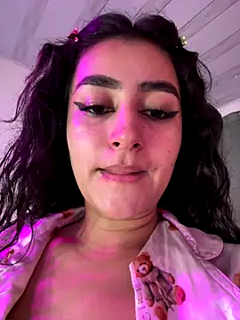 Snapshot of Lady_Rey chatting on 12.04.25 Lady Rey online show from 12.04.25