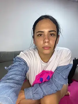 Leyna Kenet online show from 03.02.25