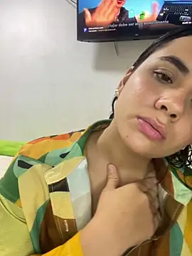 Leyna Kenet online show from 12.04.25