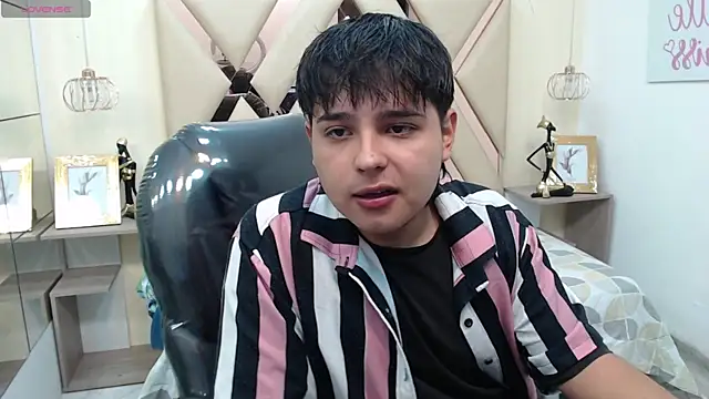 AndrewPherson online show from 01.05.25