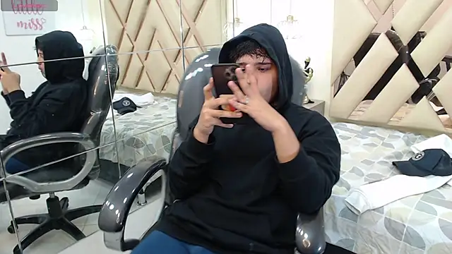 AndrewPherson online show from 01.08.25