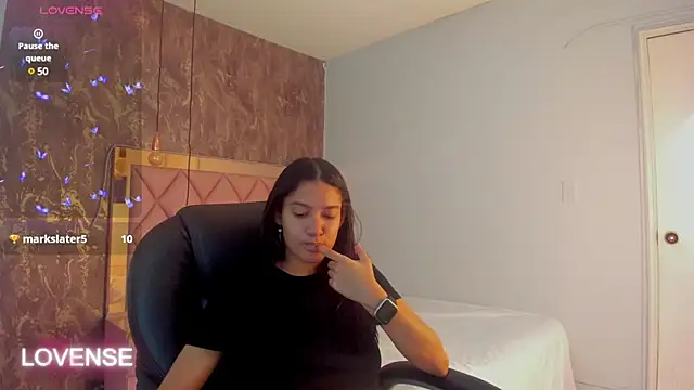 SKYLERWHIITEE online show from 02.09.25