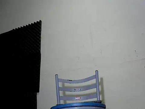 Snapshot of luanadoprive chatting on 12.22.24 luanadoprive online show from 12.22.24