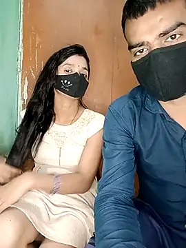 Snapshot of Suhani512 chatting on 12.19.25 Suhani512 online show from 12.19.25