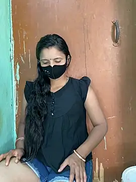 Snapshot of Suhani512 chatting on 02.19.26 Suhani512 online show from 02.19.26