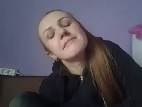Snapshot of Milaniya261 chatting on 02.19.25 Milaniya261 online show from 02.19.25