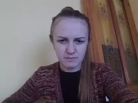 Snapshot of Milaniya261 chatting on 02.26.25 Milaniya261 online show from 02.26.25