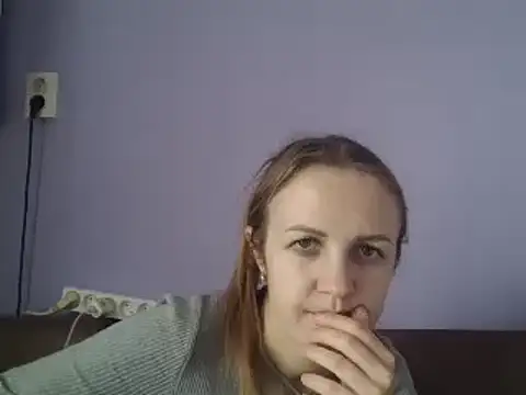 Snapshot of Milaniya261 chatting on 03.15.25 Milaniya261 online show from 03.15.25