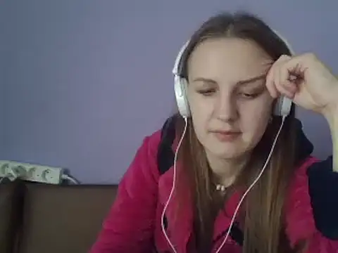 Snapshot of Milaniya261 chatting on 03.16.25 Milaniya261 online show from 03.16.25