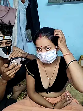 Snapshot of riyagupta5 chatting on 11.13.25 riyagupta5 online show from 11.13.25