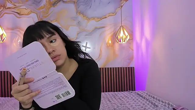 MelissaGilll online show from 10.03.25