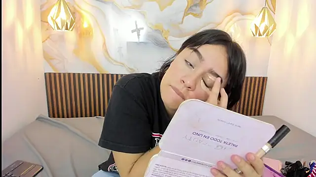 MelissaGilll online show from 10.27.25