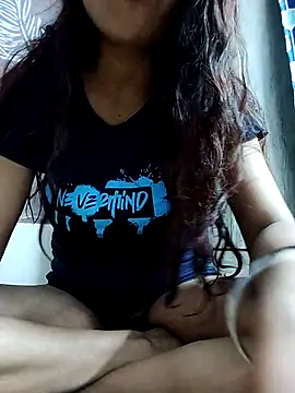 Snapshot of shalini_fire chatting on 10.05.25 shalini fire online show from 10.05.25