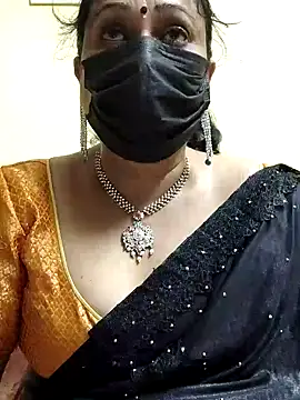 Snapshot of rekha_naier chatting on 02.10.25 rekha naier online show from 02.10.25