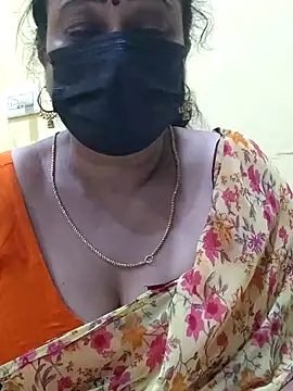 Snapshot of rekha_naier chatting on 03.15.25 rekha naier online show from 03.15.25