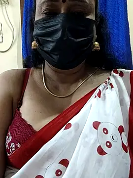 Snapshot of rekha_naier chatting on 01.08.26 rekha naier online show from 01.08.26