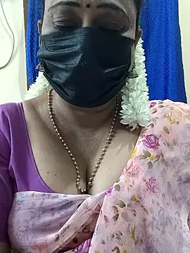 Snapshot of rekha_naier chatting on 01.12.26 rekha naier online show from 01.12.26