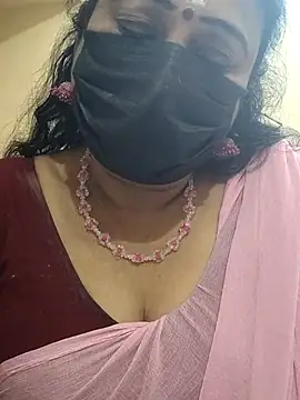 Snapshot of rekha_naier chatting on 02.15.26 rekha naier online show from 02.15.26