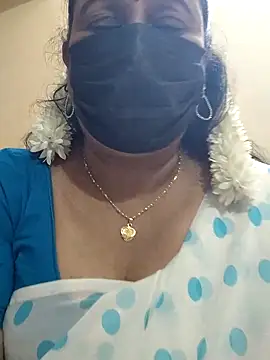 Snapshot of rekha_naier chatting on 02.20.26 rekha naier online show from 02.20.26